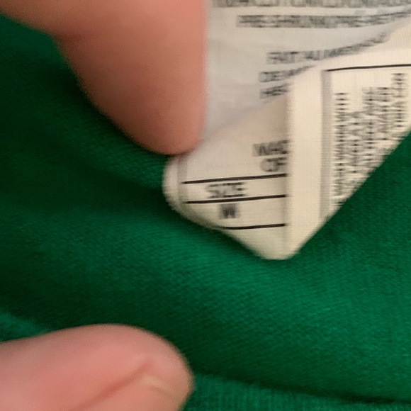 Green tux tshirt - Picture 2 of 3